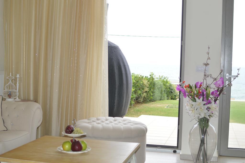Sea View Beachfront Villa Maria Gouves Exterior photo